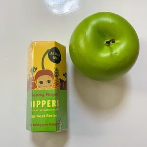 Sonny Angel HIPPERS Fruit VeggieLimited Edition Mini Figure - 1 Sealed Blind Box